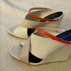 Paper Fox wedges 7.5